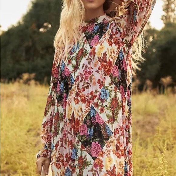 Anthropologie - Picture 3 of 8